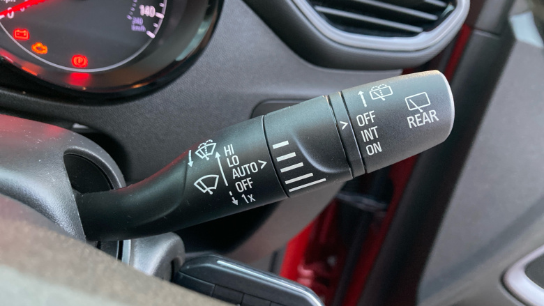 Vauxhall Crossland 1.2 Design 5dr Petrol Hatchback